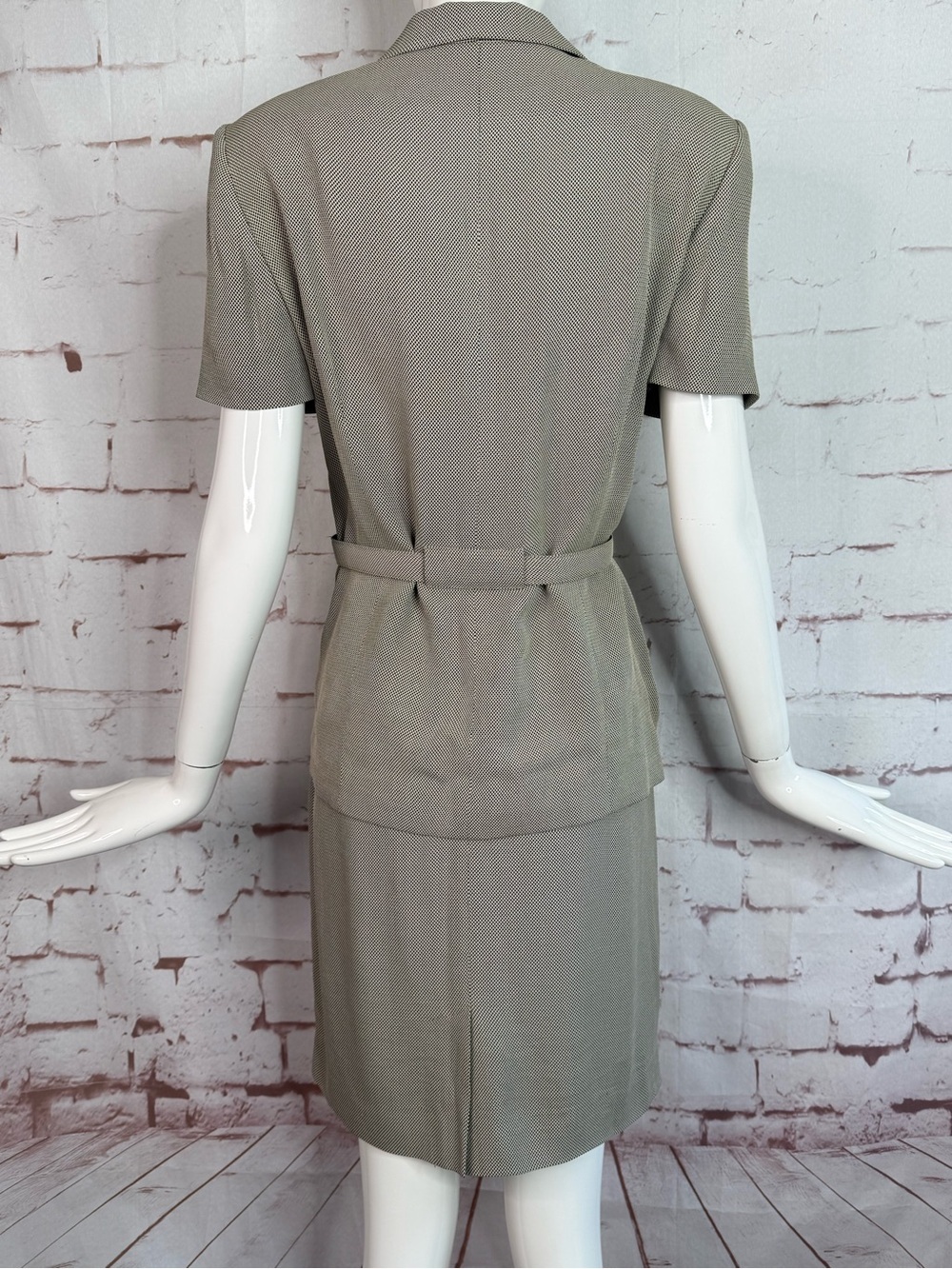 80s VTG ANN TAYLOR Petite 2 Piece Black & Tan Belted Jacket Pencil Skirt Suit 8P - Picture 10 of 15